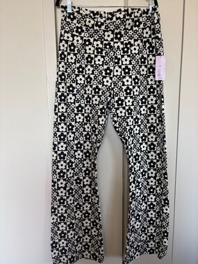 Black & White Floral Check Women’s Pants